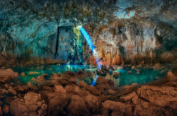 <span class="btnsku">SKU ⇢ BNJD046</span> <a class="btnfineart" href="https://fotoexplorer.com/fine-art/#orca" target="_blank">PEDIR ORÇAMENTO</a> Bonito e Jardim